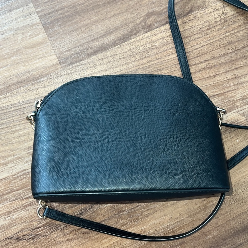 Michaels Kors Chain Leather Crossbody Bag - Picture 5 of 5